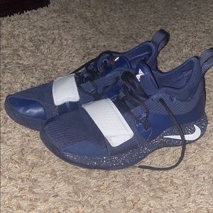 nike paul george basketball shoes